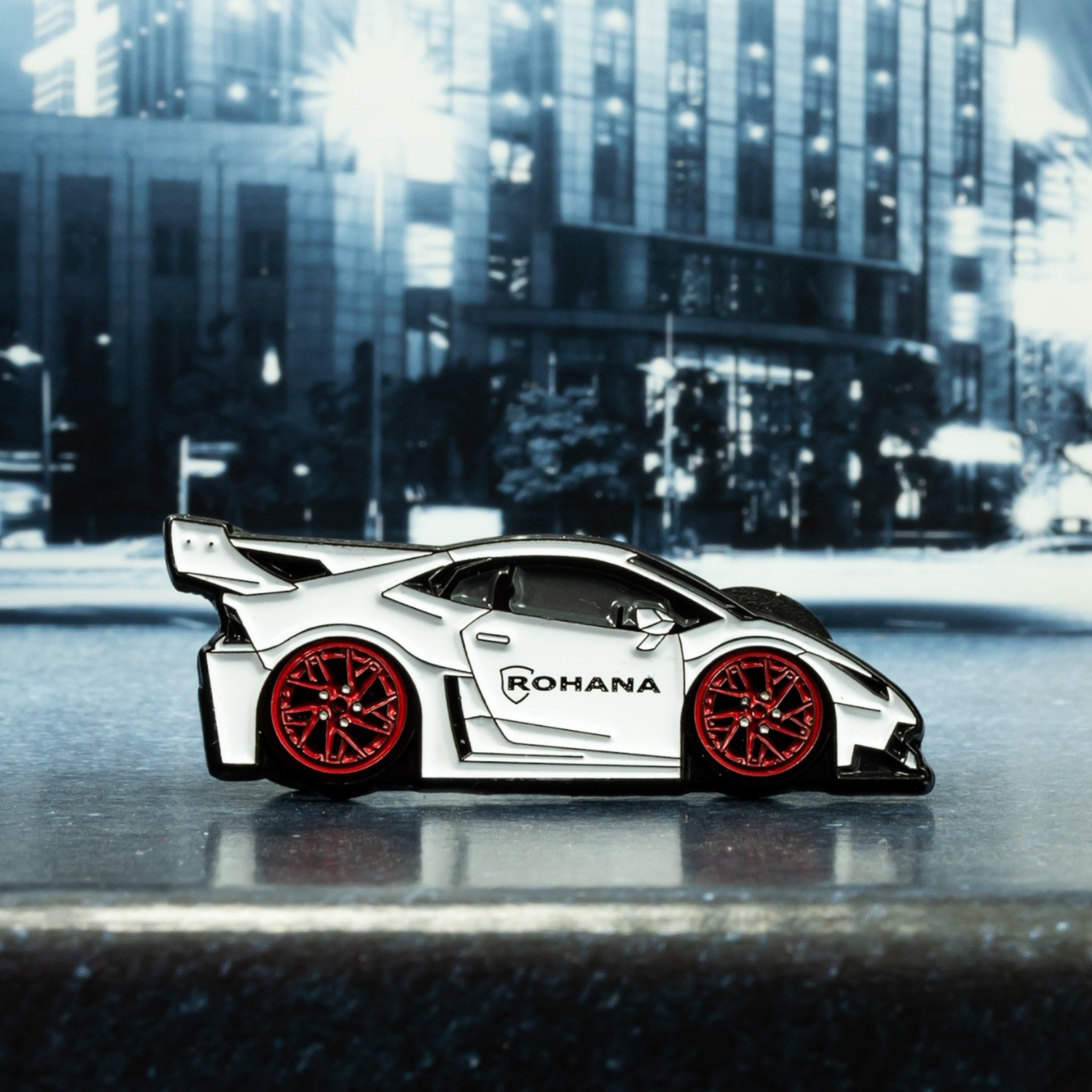 Limited Edition – Rohana RFG13 Lamborghini Pin